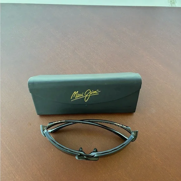 Maui jimBlack Sunglasses